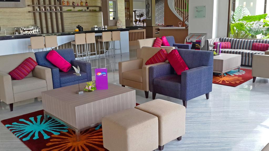 Mercure Palu Exterior foto
