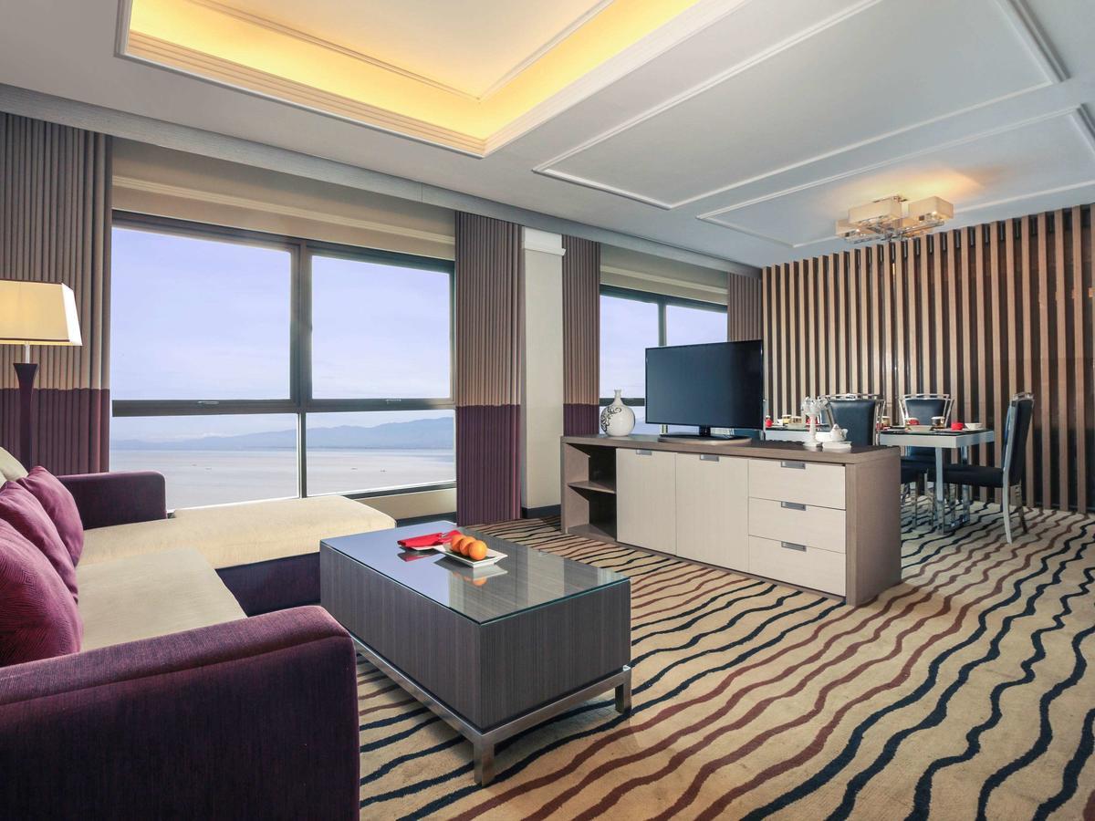 Mercure Palu Exterior foto