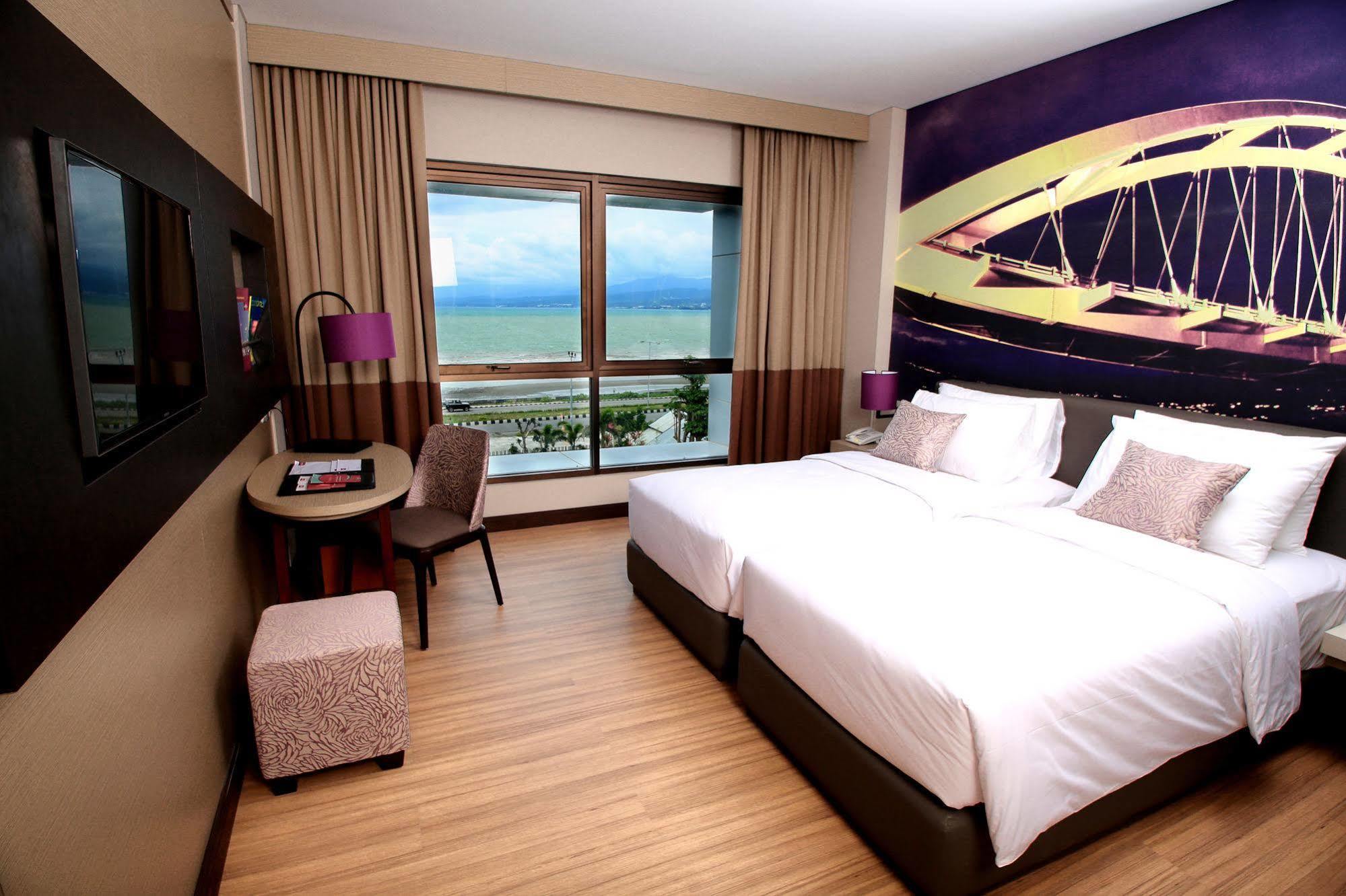 Mercure Palu Exterior foto