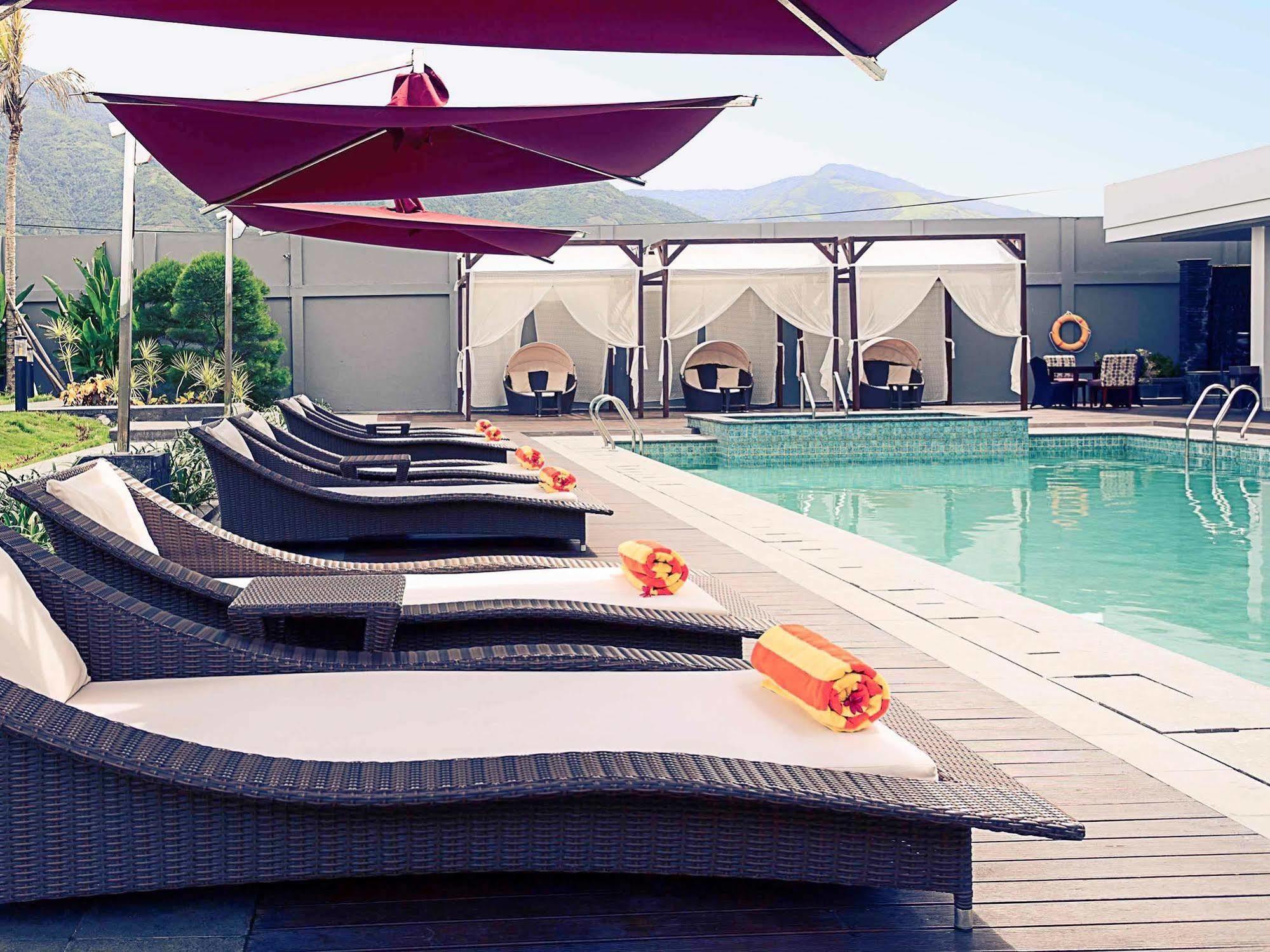 Mercure Palu Exterior foto